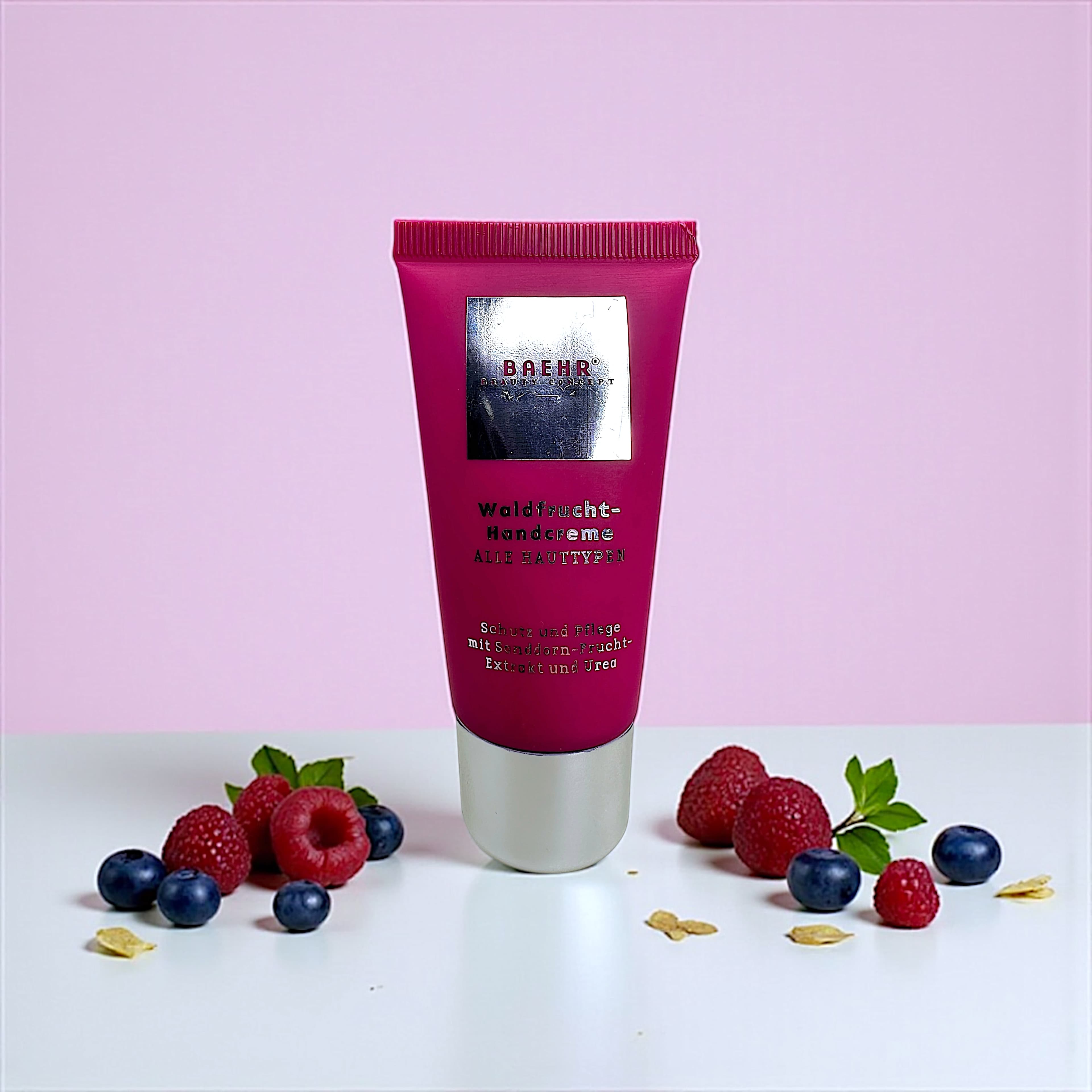 BAEHR Crema mani “Frutti di Bosco” con estratto di olivello spinoso e urea (Waldfrucht Handcreme), 30 ml